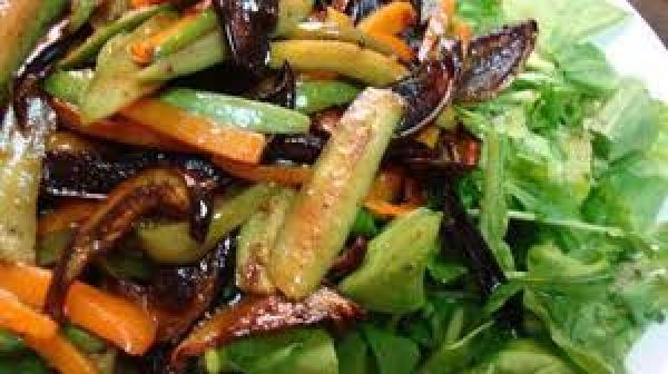 سلطة الخضار المشوية