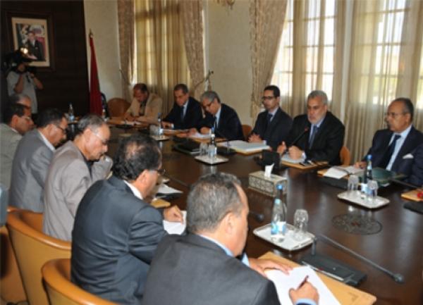 رئيس الحكومة يعقد لقاء تشاوريا مع الفيدرالية الديمقراطية للشغل