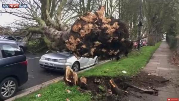 إعصار "دوريس" يضرب عددا من المناطق في بريطانيا