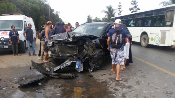 بالصور: التفاصيل الكاملة لحادثة سير مروعة وقعت بين مدينتي الرباط والقنيطرة هذا الصباح