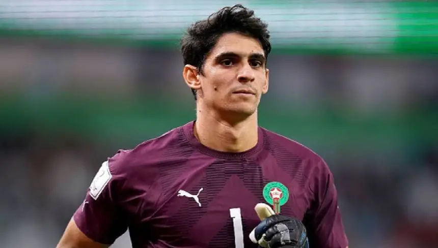 "بونو" ينافس نجوم العالم على جائزة مرموقة