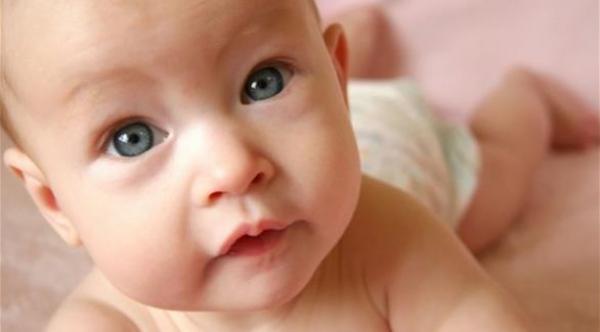 علامات تشوهات مفصل الفخذ لدى حديثي الولادة