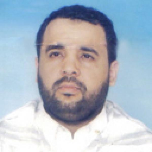 \" ذَهَبَ الْمُعِزُّ وسَيْفُهُ \"