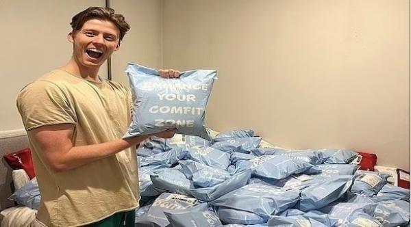 يحقق أرباحا بآلاف الدولارات شهرياً بفضل سراويل تدفئة الساقين