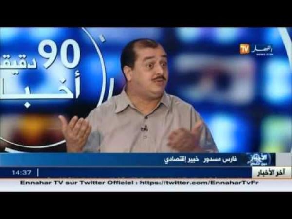 جزائري يتهم "الجيران" بالتسبب في مظاهرات الجزائريين المطالبة باسقاط النظام