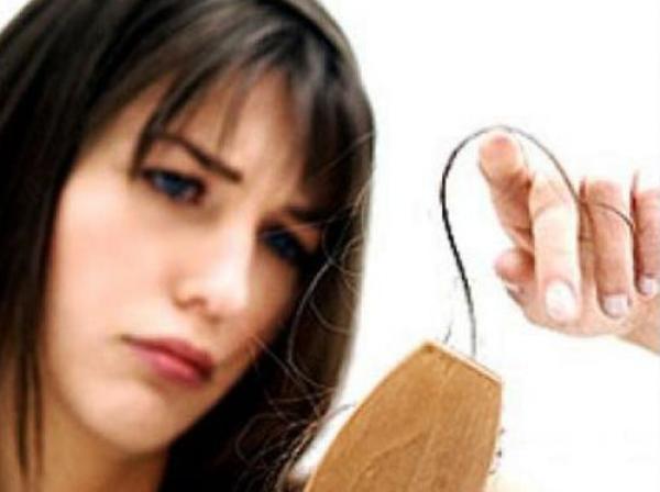 عالجى تساقط الشعر نهائيا بطرق طبيعية