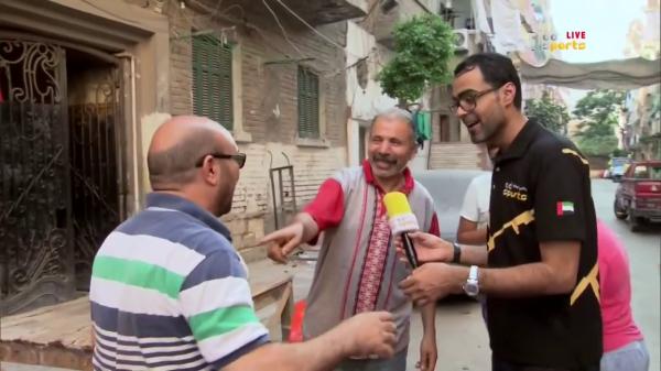بالفيديو: مذيع إماراتي يغير سياق برنامجه الرياضي لينقذ طفلة مصرية