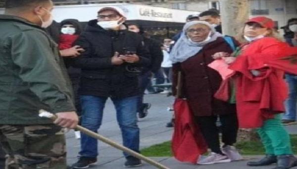 اعتداء بلطجية "البوليساريو" على مغاربة في باريس.. إعلامي عربي: كانوا يرتدون زي الحرس الثوري الإيراني(فيديو)