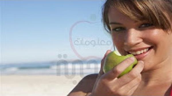 كلّ هذه الأمور تحدث لجسمك بمجرد تناول تفاحة واحدة على الرّيق صباحاً