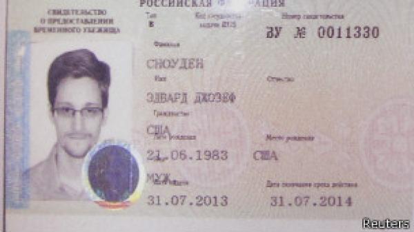 روسيا تمنح لمسرب المعلومات الإستخباراتية لجوءا سياسيا