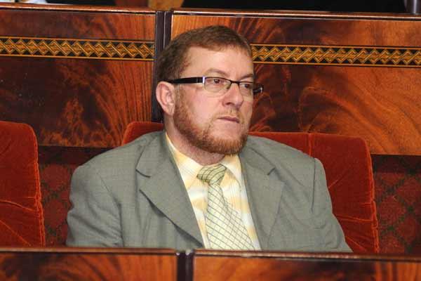 العجز التجاري و المالي يقلق الحكومة 