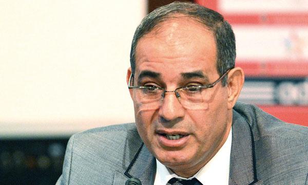 الزاكي يتعهد بإعادة الدفاع إلى سكة الانتصارات