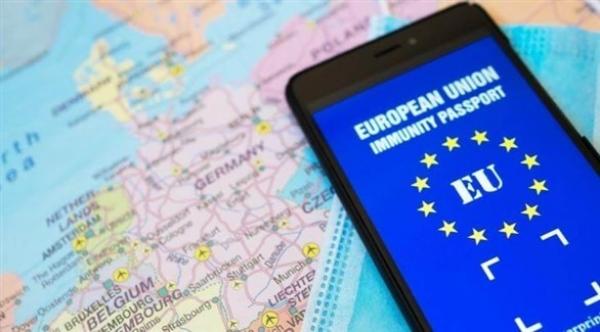 مشروع "جواز السفر الأخضر" يشمل فقط اللقاحات المرخصة من الاتحاد الأوروبي