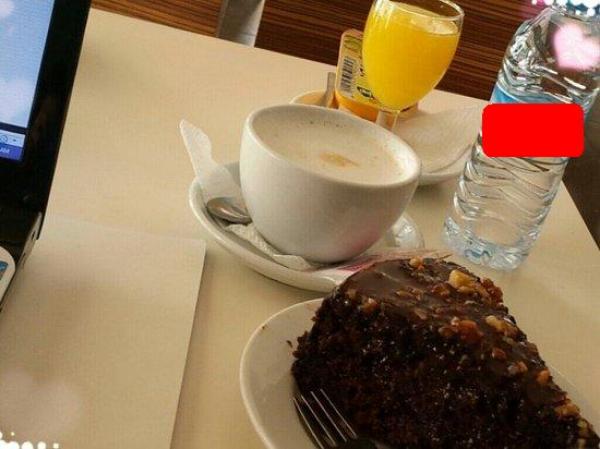 فايسبوكيون: آش هاد المنكر .. مقهى بالسعيدية يفرض أسعارا خيالية على زوار المدينة (صورة)