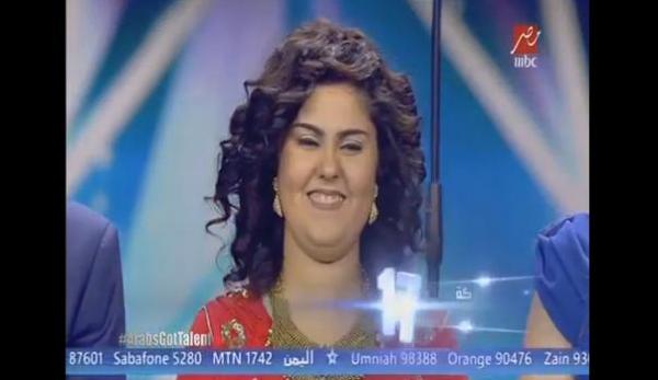 عبير العابد من المغرب و اداء رائع على مسرح "عرب غوت تالنت"