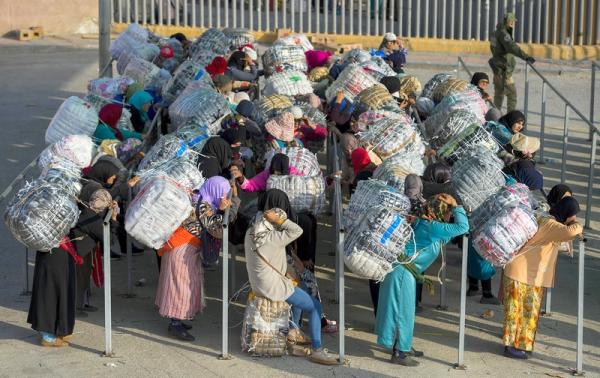 مداخلة لنائبة برلمانية تطلب فيها السماح بعودة التهريب المعيشي بباب سبتة تثير جدلا كبيرا