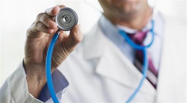 طبيب مزيف يعالج 3 آلاف مريض في بريطانيا