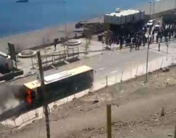 بالفيديو .. اندلاع حريق مهول بحافلة قرب باب سبتة وهذه تفاصيل ما وقع