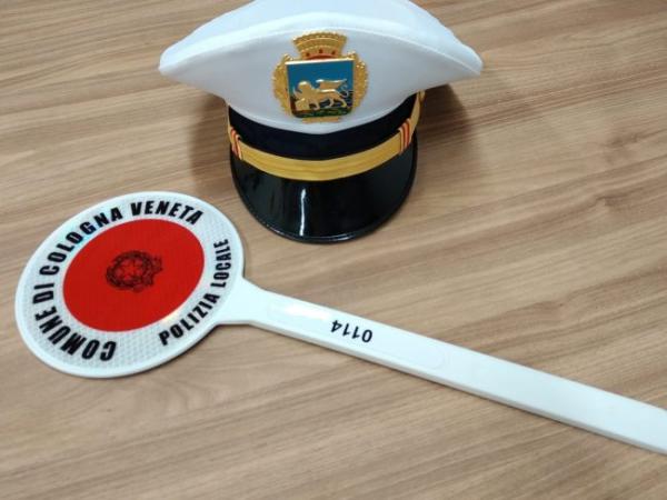 إيطاليا..قيادة دراجة نارية بدون خوذة رأس يكلف مهاجرا مغربيا ثمنا باهضا