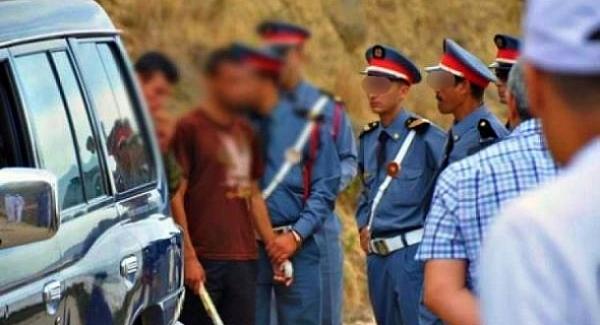 الدرك الملكي يعتقل "بزناس" خطير ويحجز كمية مهمة من "الكوكايين" و سيارة فارهة