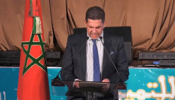 موقف محرج ل"أمزازي" أثناء قراءته لكلمة باللغة العربية خلال حفل التميز