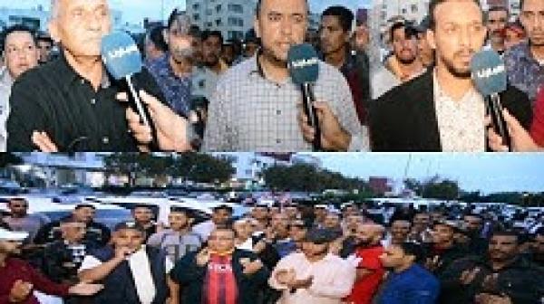 مهنيو "الطاكسيات" يهددون بمسيرة حاشدة نحو القصر الملكي