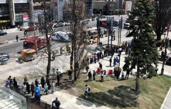 القبض على سائق شاحنة دهس مارة في تورونتو