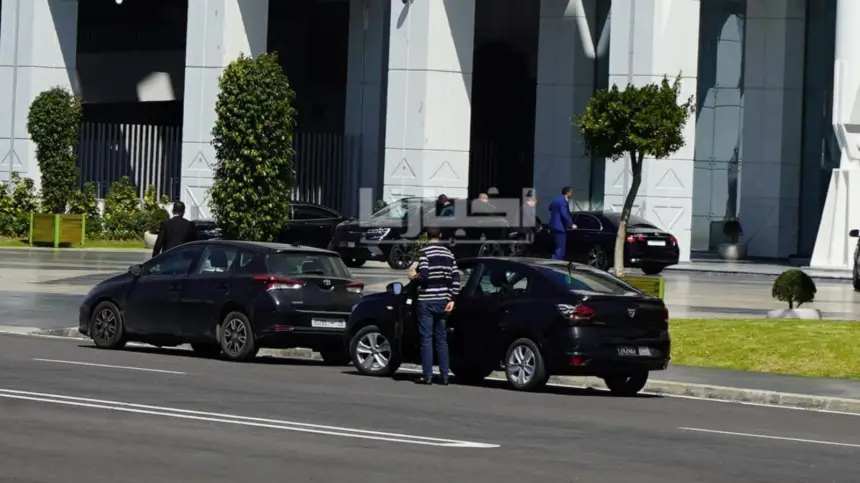 لجنة من “الفيفا” تحط الرحال بالمغرب  (صور)