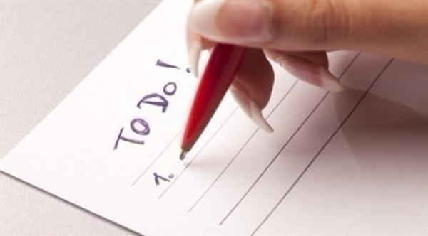 كتابة 10 مهمات للغد تسرّع النوم