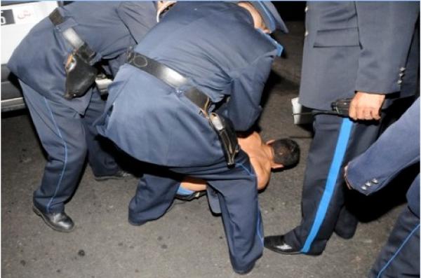 ارتفاع معدل الجريمة يخرج وزير الداخلية من مكتبه لزيارة العديد من المدن  