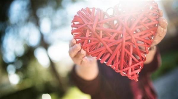 الكرم يزيد الإحساس بالسعادة