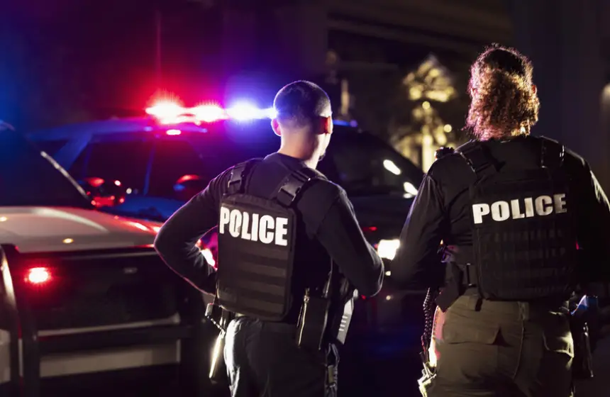 "مختل عقلي" أمريكي يقتل ثلاثة سياح بإطلاق نار عشوائي في عقار قرب "ديزني وورلد"