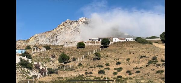 ساكنة مدشر "شقرش" بالفحص أنجرة تستغيث بسبب مقلع حول حياتهم إلى جحيم فهل من مغيث؟