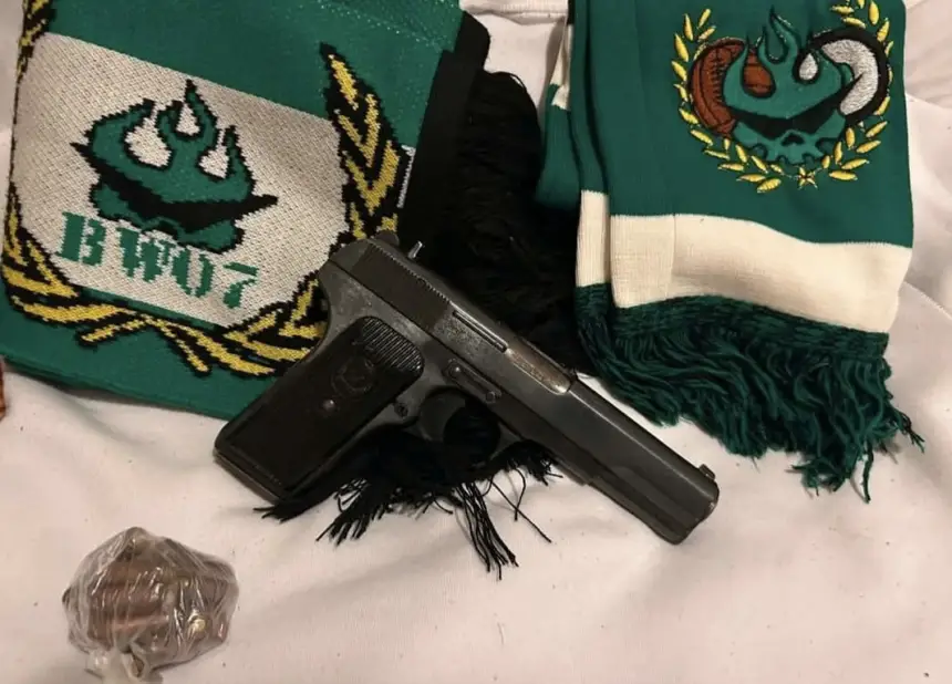 اليقظة المعلوماتية تطيح بمشجع وجدي نشر صوراً لسلاح ناري وخرا