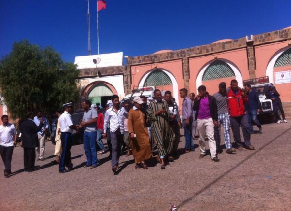 "بلطجية العيون" يثيرون الرعب في السمارة ومحاولات لـ"اختطاف"منتخبين
