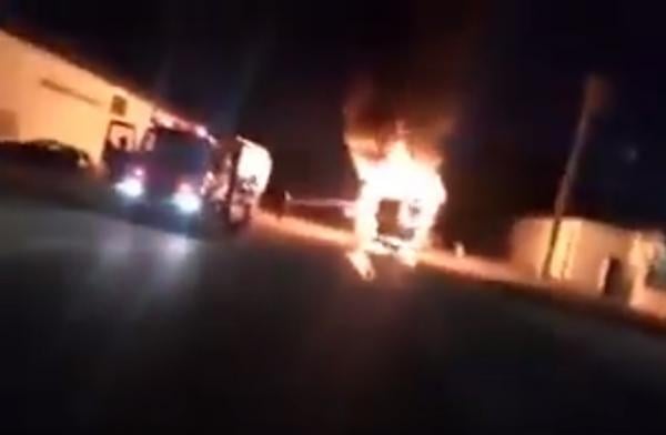 حريق مهول يلتهم هيكل حافلة بالكامل بالقنيطرة بسبب تماس كهربائي