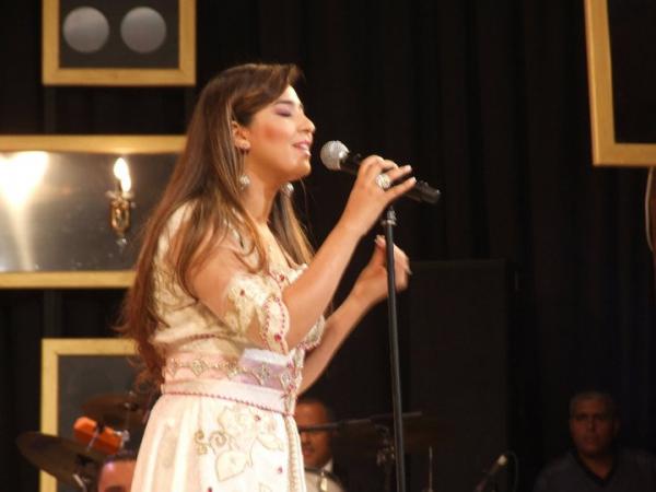 نجاة الفنانة المغربية فاتن هلال بك من حريق بشقتها بالمحمدية