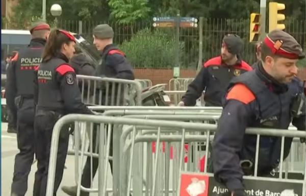 إجراءات أمنية مشددة لتأمين "كلاسيكو" برشلونة وريال مدريد