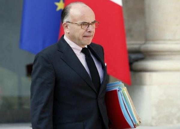 برنار كازونوف يقبر أحلام السحرة المبتدئين، ويعلن تكريم الحموشي "ضابطا"