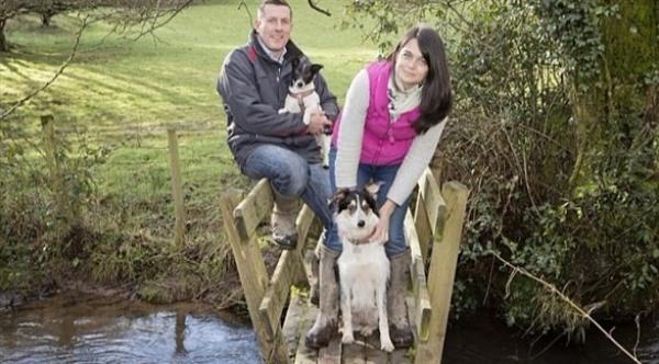 زوجان يتحدثان إلى الحيوانات الحية والميتة بالتخاطر