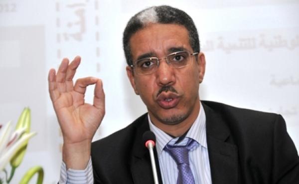 وزارة النقل تدعو أصحاب رخص استغلال النقل العمومي الى إنشاء شركات