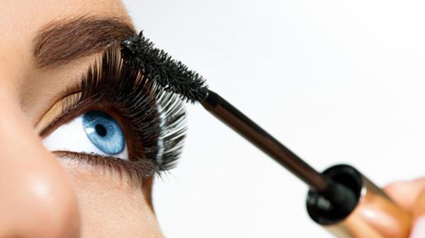 حضري بنفسك ماسكرة طبيعية