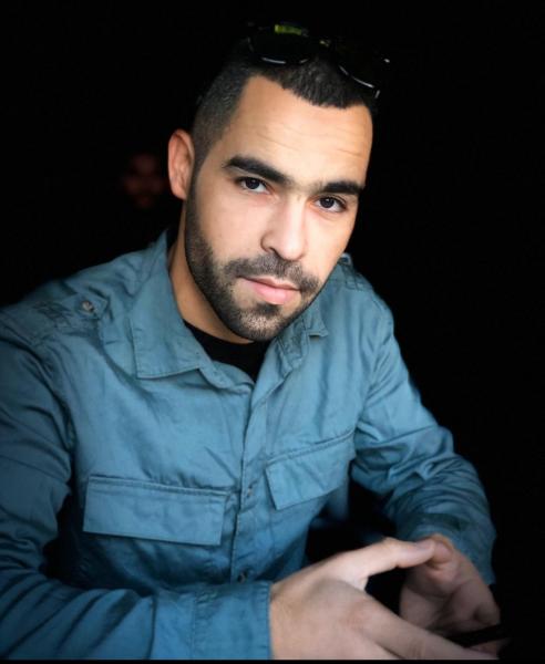 لا تغرنكم الترهات... العلم والعلماء هم الأمل