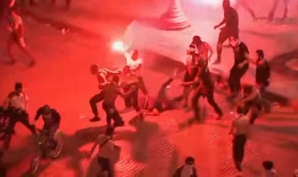 شغب في باريس وإخلاء شوارع خلال الاحتفالات بفوز فرنسا بكأس العالم