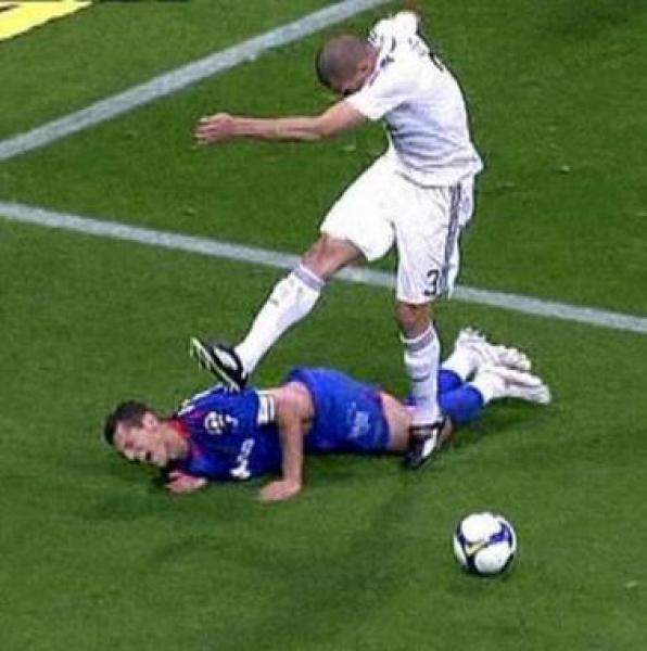 شاهد بالصور : أبرز 5 "سفاحين" الاقتراب منهم نتيجته..عاهة مستديمة!