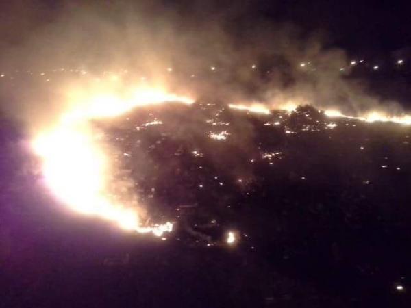 حريق مهول يأكل المقبرة الاسلامية ببني ملال (الصور) 