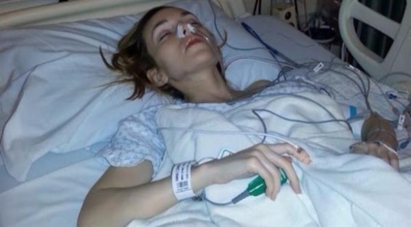 امرأة تعيش طريحة الفراش منذ 35 عاماً بسبب "العفن"