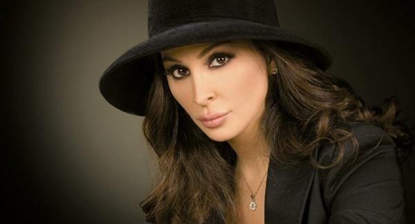 "إليسا" تُعلن اعتزالها الغناء وتكشف الأسباب!