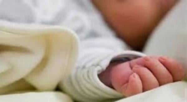 خطأ فادح من الأم يتسبب في اختطاف رضيعة من قلب محطة "أولاد زيان"