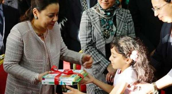 صورة أرشيفية تعود لسنتين أثناء ترؤس الأميرة للا أسماء لإحدى حفلات نهاية السنة الدراسية